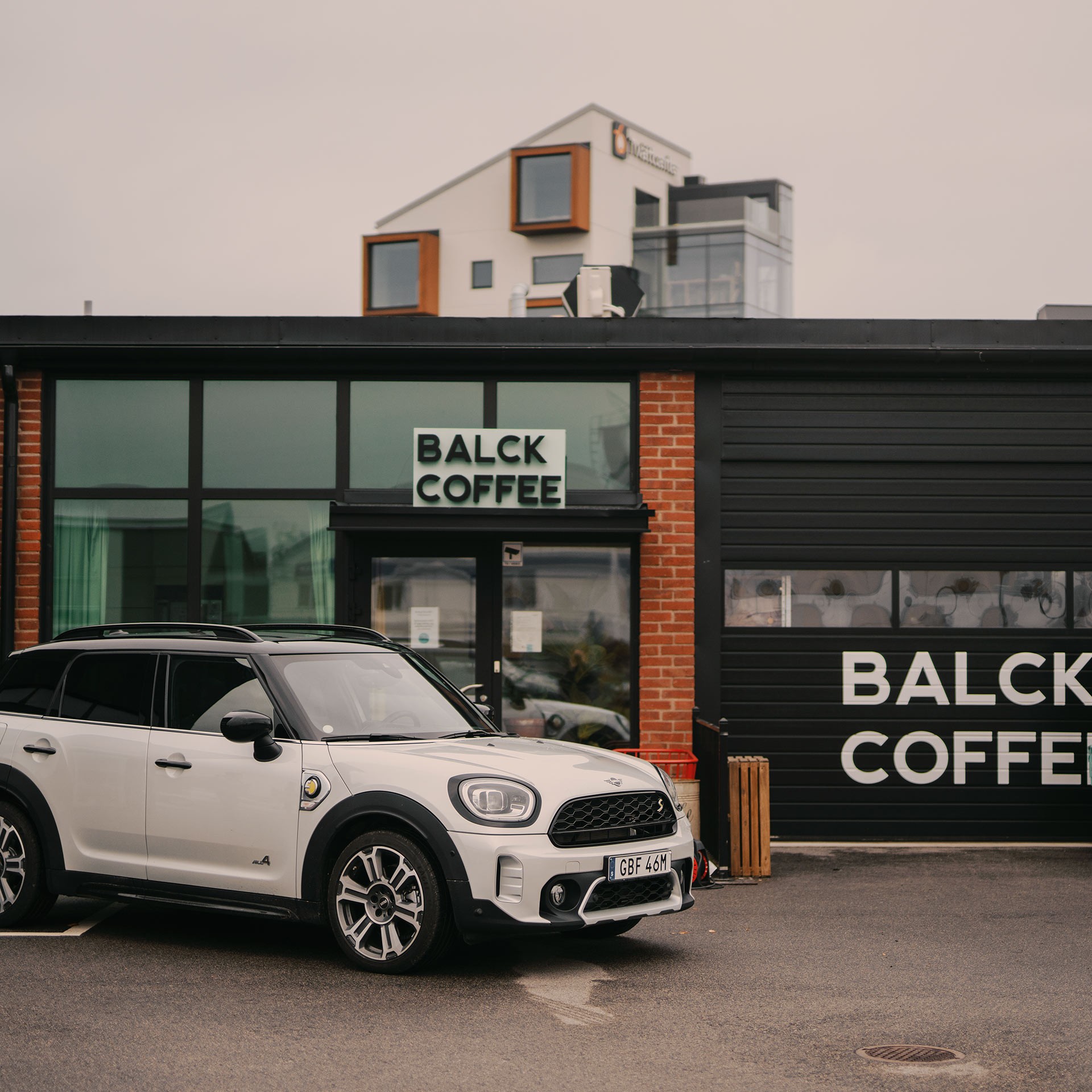 Minivoices – Balck Coffee – elétrico –Louise Andersson Minivoices – Balck Coffee – elétrico –Louise Andersson